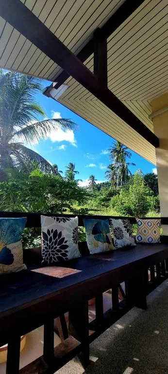 Apartamento de dos dormitorios con balcón y vistas al mar — Dream View Boutique Apartments - Haad Yao - Sea View & Tropical Garden